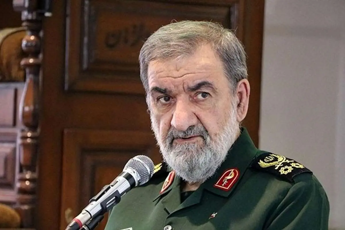 محسن رضایی هشدار داد