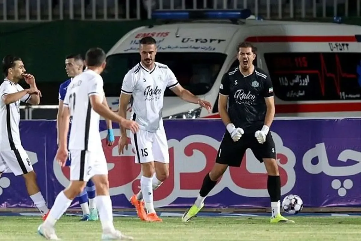 تیم استقلال