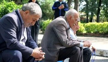 اطلاعیه فوری تامیناجتماعی درباره پرداخت معوقات بازنشستگان/ زمانبندی پرداخت معوقات فروردین مشخص شد اطلاعیه فوری تامیناجتماعی درباره پرداخت معوقات بازنشستگان/ زمانبندی پرداخت معوقات فروردین مشخص شد