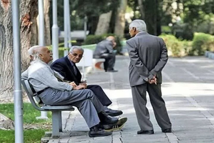 بازنشستگان تأمین‌اجتماعی به پیامک‌های ناشناس اعتماد نکنند