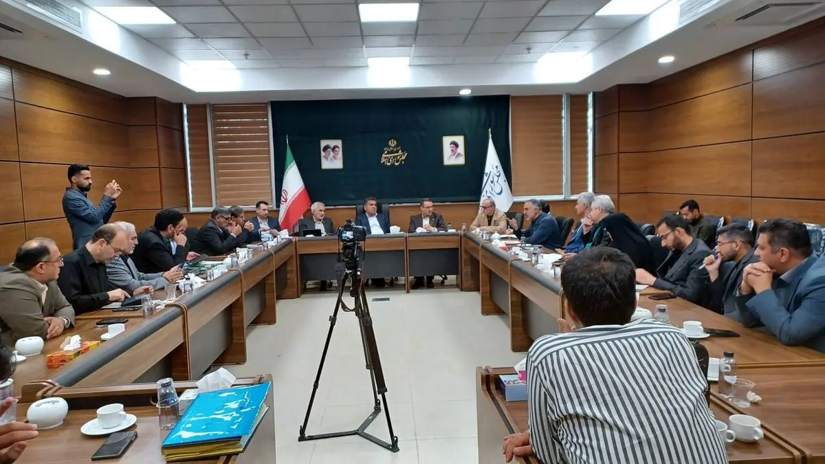 اعتراض کمیسیون اجتماعی به ابهامات مصوبه دولت در خصوص ساماندهی نیروهای شرکتی/ درخواست جلسه فوری با رئیسجمهور اعتراض کمیسیون اجتماعی به ابهامات مصوبه دولت در خصوص ساماندهی نیروهای شرکتی/ درخواست جلسه فوری با رئیسجمهور