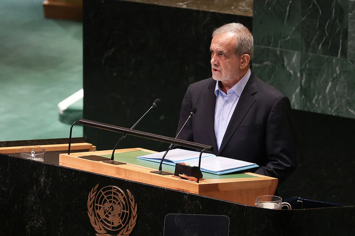 تهران میتواند در صورت کاهش فشار نظامی و رفع محاصره بنادر، تنگه هرمز را ظرف ۷ روز بازگشایی کند تهران میتواند در صورت کاهش فشار نظامی و رفع محاصره بنادر، تنگه هرمز را ظرف ۷ روز بازگشایی کند