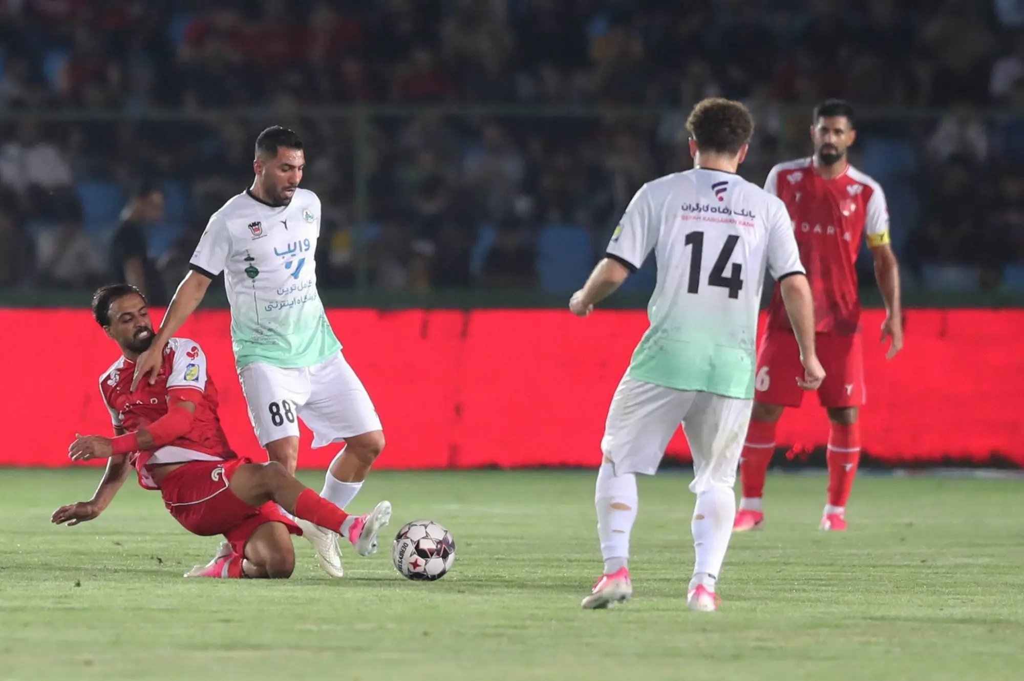 دربی، نفس پرسپولیس را گرفت! دربی، نفس پرسپولیس را گرفت!