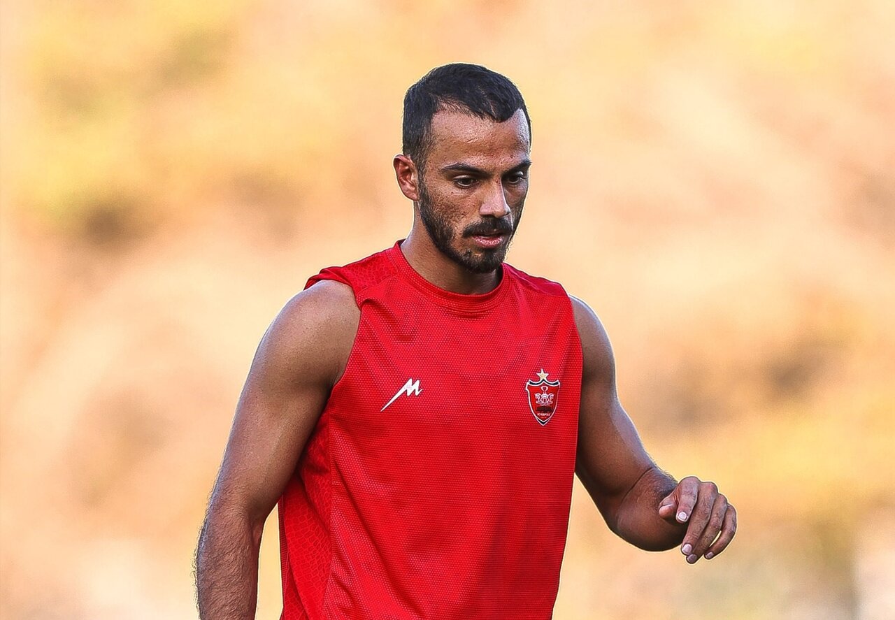 مدافع پرسپولیس دربی را از دست داد