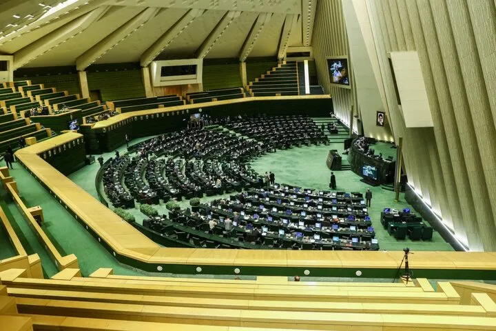بهارستان یا پاستور با هم به تفاهم رسیدند!